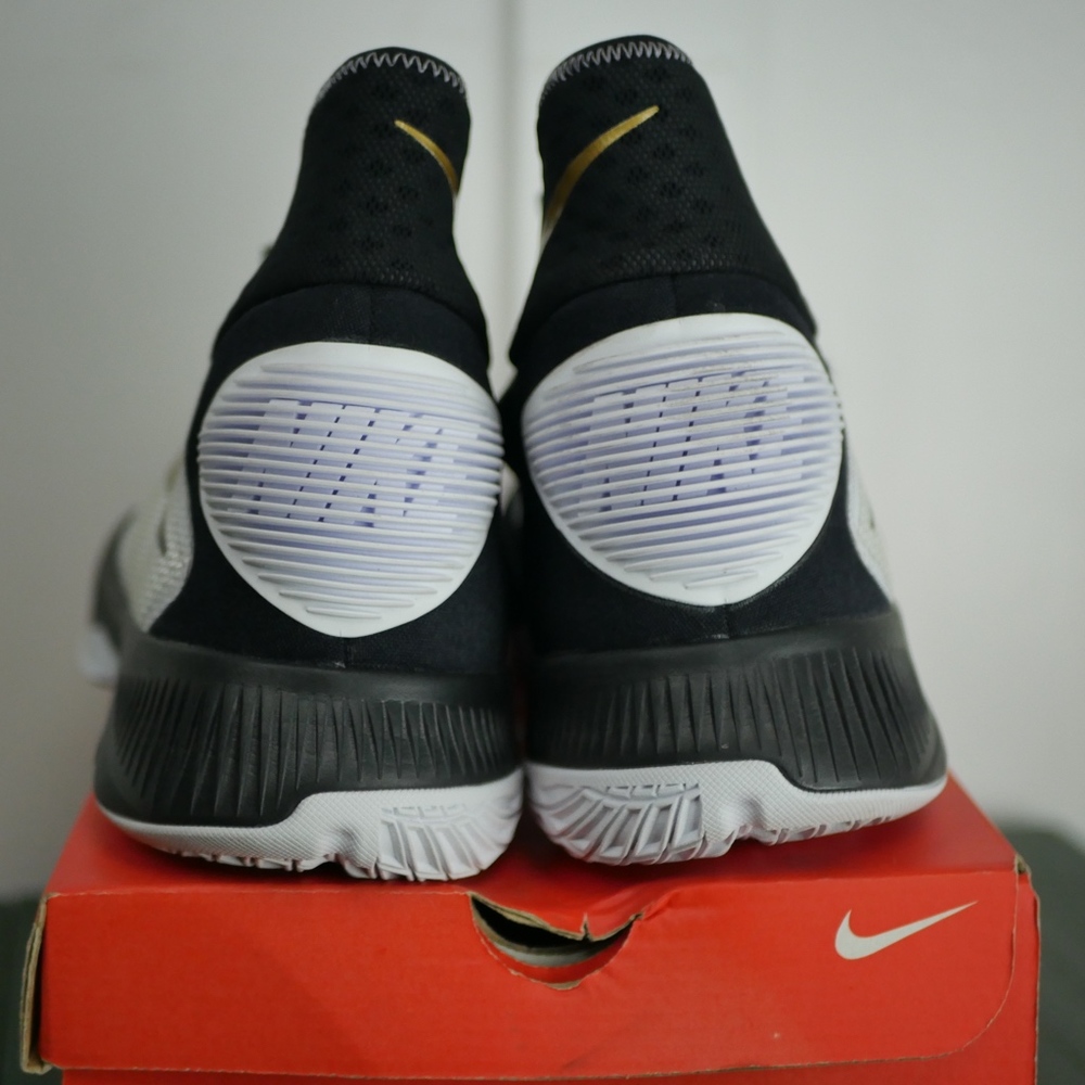 2016 Nike Zoom Hyperrev - Picture 4 of 7